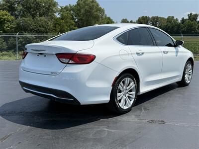 2015 Chrysler 200 Limited - Photo 7 - Cahokia, IL 62206
