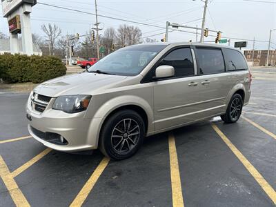 2015 Dodge Grand Caravan R/T   - Photo 3 - Fairview Heights, IL 62208