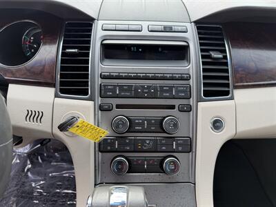 2010 Ford Taurus SEL   - Photo 13 - Cahokia, IL 62206