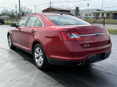 2010 Ford Taurus SEL   - Photo 3 - Cahokia, IL 62206