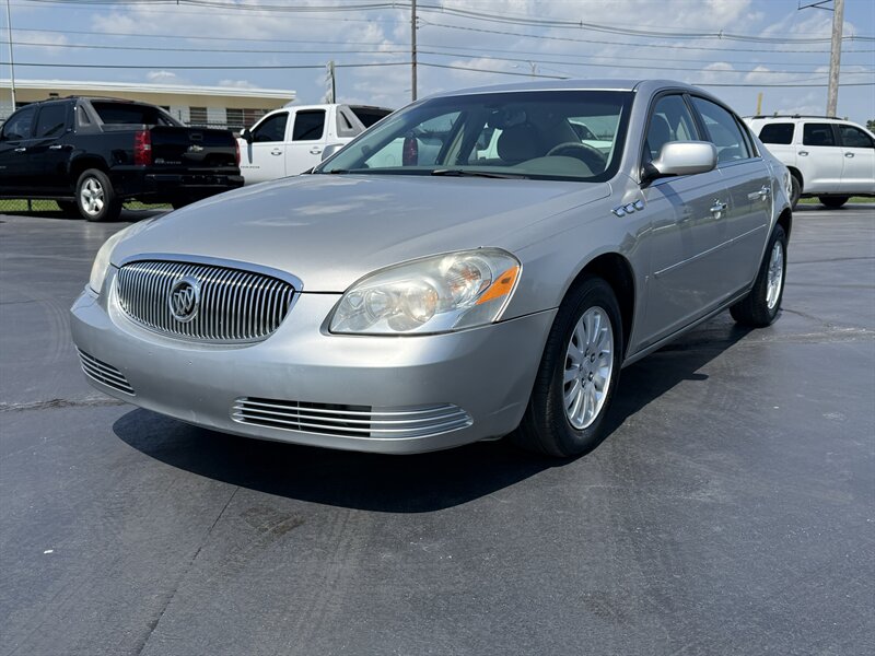 2007 Buick Lucerne CX   - Photo 1 - Cahokia, IL 62206