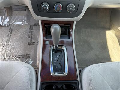 2007 Buick Lucerne CX - Photo 15 - Cahokia, IL 62206
