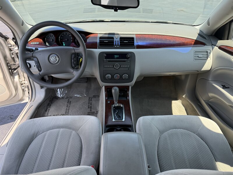 2007 Buick Lucerne CX - Photo 12 - Cahokia, IL 62206