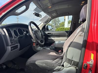 2010 Toyota Tundra Grade   - Photo 8 - Fairview Heights, IL 62208