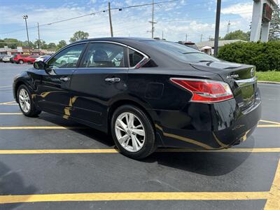 2014 Nissan Altima 2.5 - Photo 5 - Fairview Heights, IL 62208