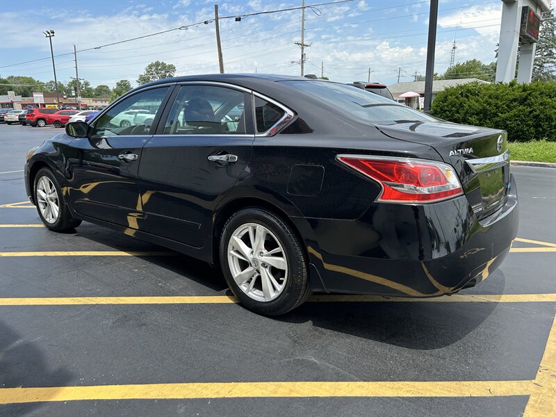 2014 Nissan Altima 2.5 - Photo 5 - Fairview Heights, IL 62208