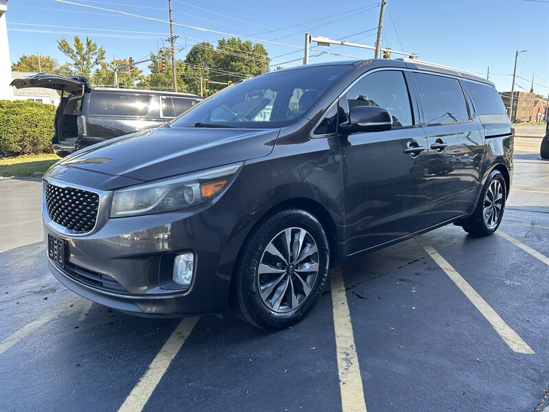 2015 Kia Sedona EX - Photo 3 - Fairview Heights, IL 62208