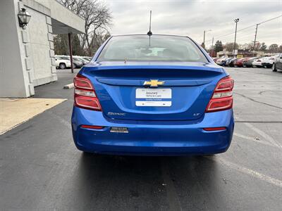 2017 Chevrolet Sonic LT Auto   - Photo 7 - Fairview Heights, IL 62208