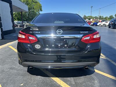 2016 Nissan Altima 3.5 SR - Photo 7 - Fairview Heights, IL 62208