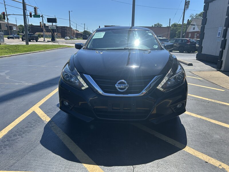 2016 Nissan Altima 3.5 SR - Photo 6 - Fairview Heights, IL 62208