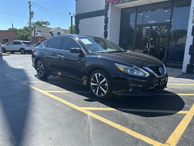 2016 Nissan Altima 3.5 SR - Photo 2 - Fairview Heights, IL 62208