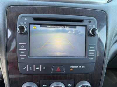 2015 Chevrolet Traverse LT - Photo 17 - Cahokia, IL 62206