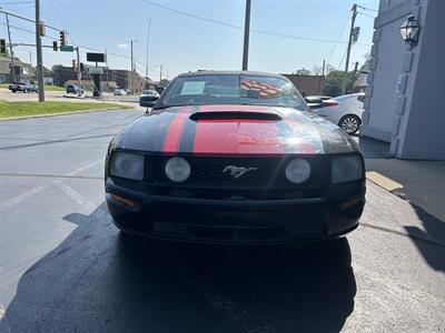 2006 Ford Mustang GT Deluxe   - Photo 6 - Fairview Heights, IL 62208