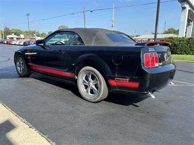 2006 Ford Mustang GT Deluxe   - Photo 5 - Fairview Heights, IL 62208