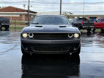 2019 Dodge Challenger SXT - Photo 2 - Cahokia, IL 62206