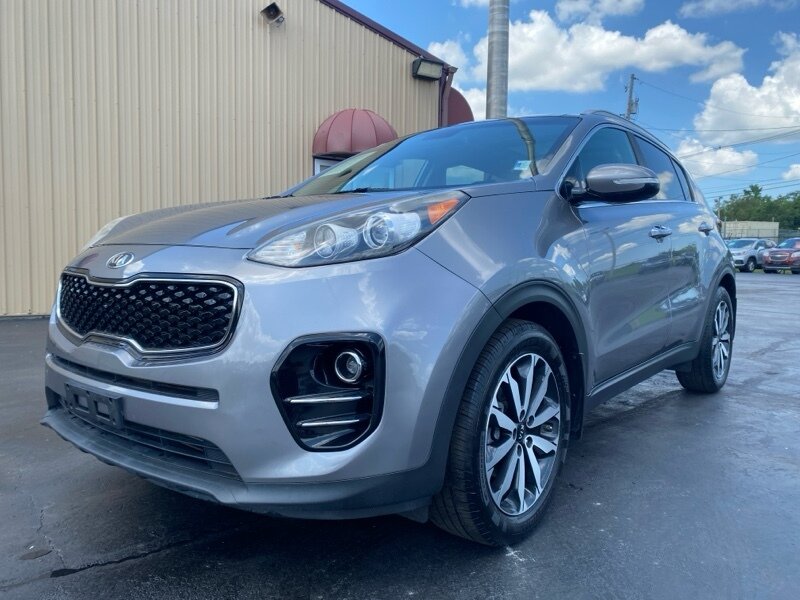 2017 Kia Sportage EX - Photo 1 - Cahokia, IL 62206