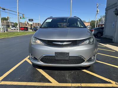 2018 Chrysler Pacifica Touring L   - Photo 6 - Fairview Heights, IL 62208