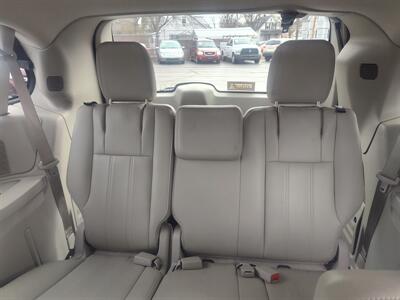 2012 Chrysler Town & Country Touring   - Photo 13 - Freeburg, IL 62243