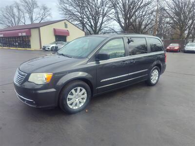 2012 Chrysler Town & Country Touring   - Photo 1 - Freeburg, IL 62243