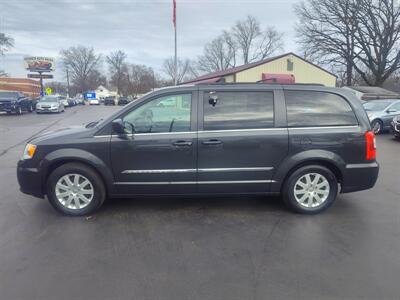 2012 Chrysler Town & Country Touring   - Photo 3 - Freeburg, IL 62243