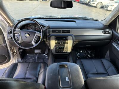 2013 Chevrolet Avalanche LT Black Diamond   - Photo 11 - Cahokia, IL 62206