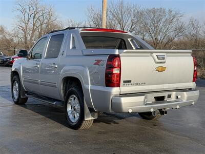 2013 Chevrolet Avalanche LT Black Diamond   - Photo 6 - Cahokia, IL 62206