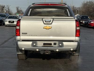 2013 Chevrolet Avalanche LT Black Diamond   - Photo 7 - Cahokia, IL 62206