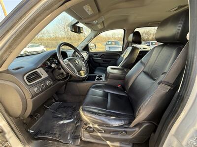 2013 Chevrolet Avalanche LT Black Diamond   - Photo 9 - Cahokia, IL 62206
