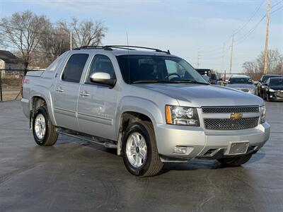 2013 Chevrolet Avalanche LT Black Diamond   - Photo 4 - Cahokia, IL 62206