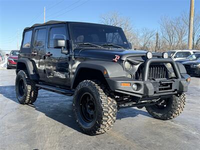 2012 Jeep Wrangler Unlimited Rubicon   - Photo 5 - Cahokia, IL 62206