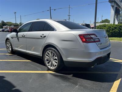 2015 Ford Taurus Limited   - Photo 4 - Fairview Heights, IL 62208