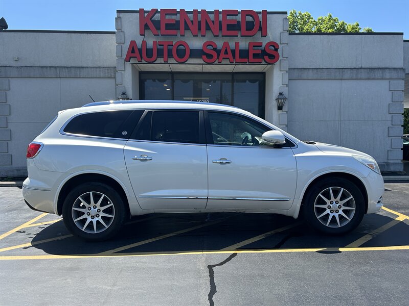2014 Buick Enclave Leather   - Photo 1 - Fairview Heights, IL 62208