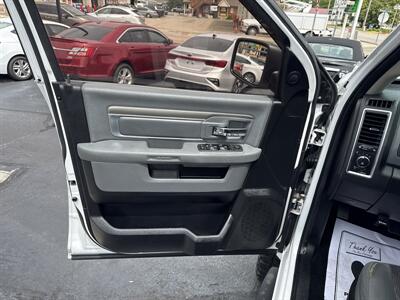 2014 RAM 1500 Big Horn   - Photo 25 - Millstadt, IL 62260