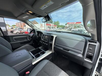 2014 RAM 1500 Big Horn   - Photo 11 - Millstadt, IL 62260