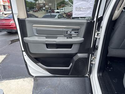 2014 RAM 1500 Big Horn   - Photo 27 - Millstadt, IL 62260