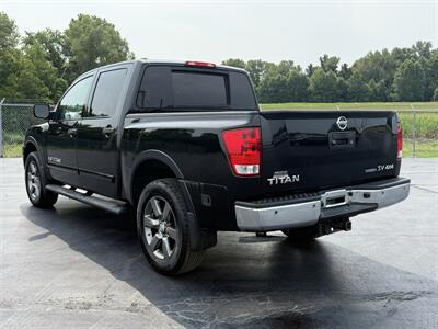 2015 Nissan Titan SV - Photo 5 - Cahokia, IL 62206