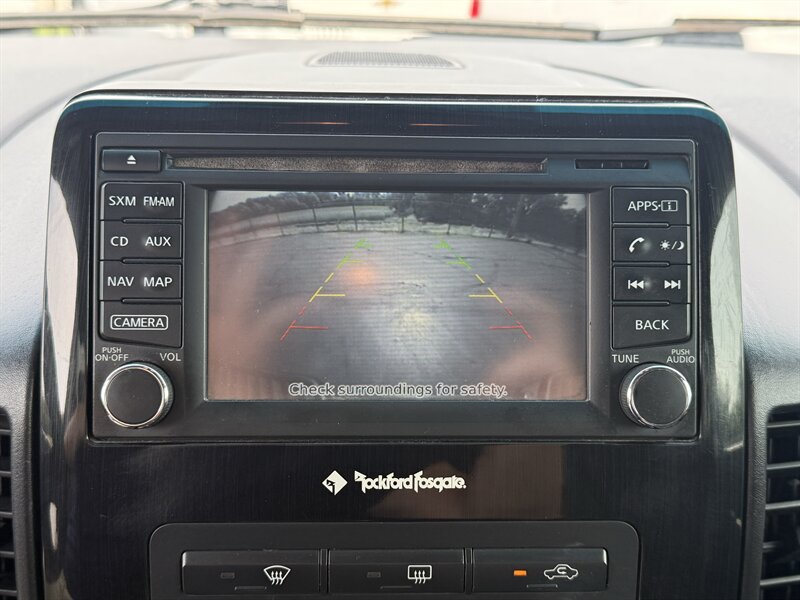 2015 Nissan Titan SV - Photo 17 - Cahokia, IL 62206