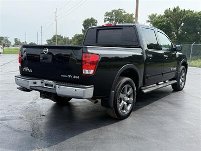 2015 Nissan Titan SV - Photo 7 - Cahokia, IL 62206