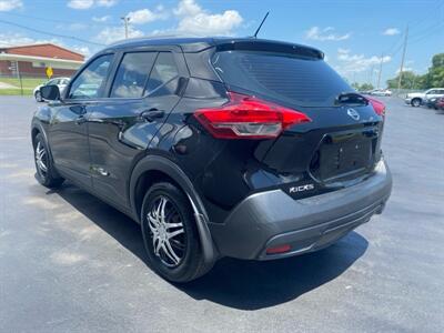 2018 Nissan Kicks S   - Photo 3 - Cahokia, IL 62206