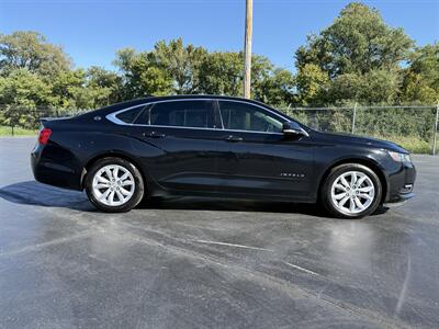 2018 Chevrolet Impala LT   - Photo 2 - Cahokia, IL 62206