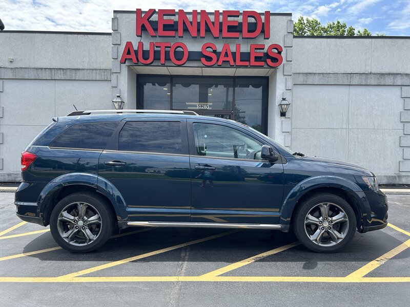 2015 Dodge Journey Crossroad   - Photo 1 - Fairview Heights, IL 62208