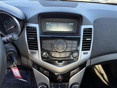 2015 Chevrolet Cruze 1LT Auto - Photo 13 - Cahokia, IL 62206