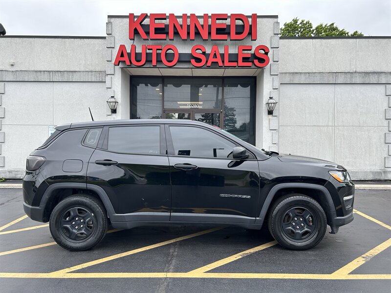 2018 Jeep Compass Sport's photo