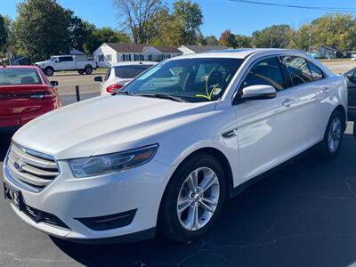 2015 Ford Taurus SEL   - Photo 2 - Belleville, IL 62226