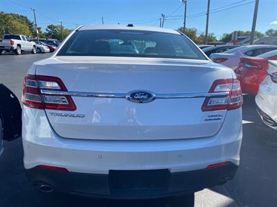 2015 Ford Taurus SEL   - Photo 3 - Belleville, IL 62226