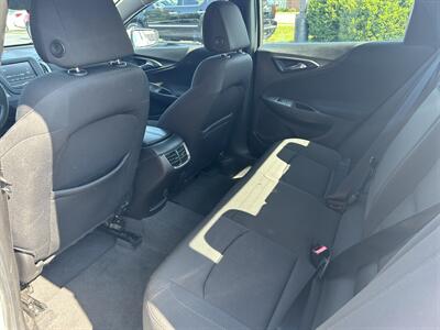 2018 Chevrolet Malibu Hybrid   - Photo 9 - Fairview Heights, IL 62208