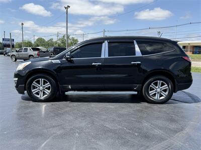 2016 Chevrolet Traverse LT   - Photo 2 - Cahokia, IL 62206