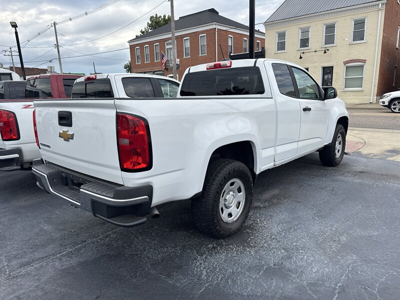 2017 Chevrolet Colorado Work Truck - Photo 4 - Millstadt, IL 62260
