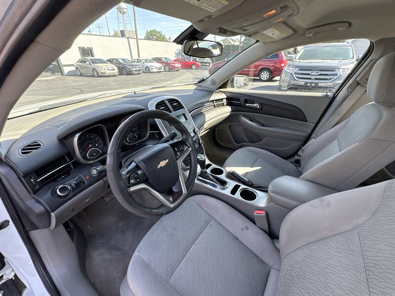 2015 Chevrolet Malibu LS Fleet - Photo 9 - Millstadt, IL 62260