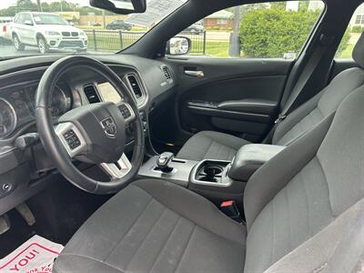2014 Dodge Charger SXT   - Photo 8 - Fairview Heights, IL 62208